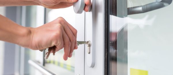 CREATOR: gd-jpeg v1.0 (using IJG JPEG v62), quality = 82